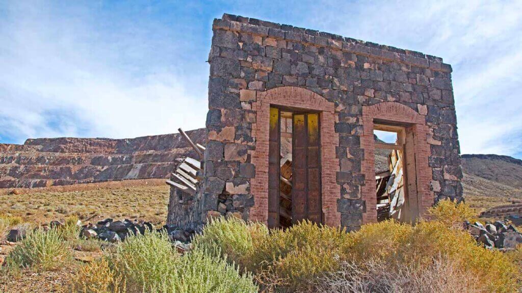 historic building at candelaria ghost town